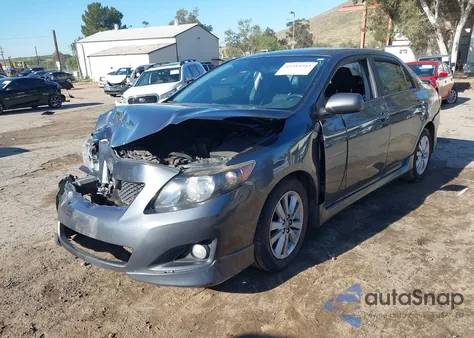 2010 Toyota Corolla S z USA, uszkodzony, nr VIN 2T1BU4EE1AC442852